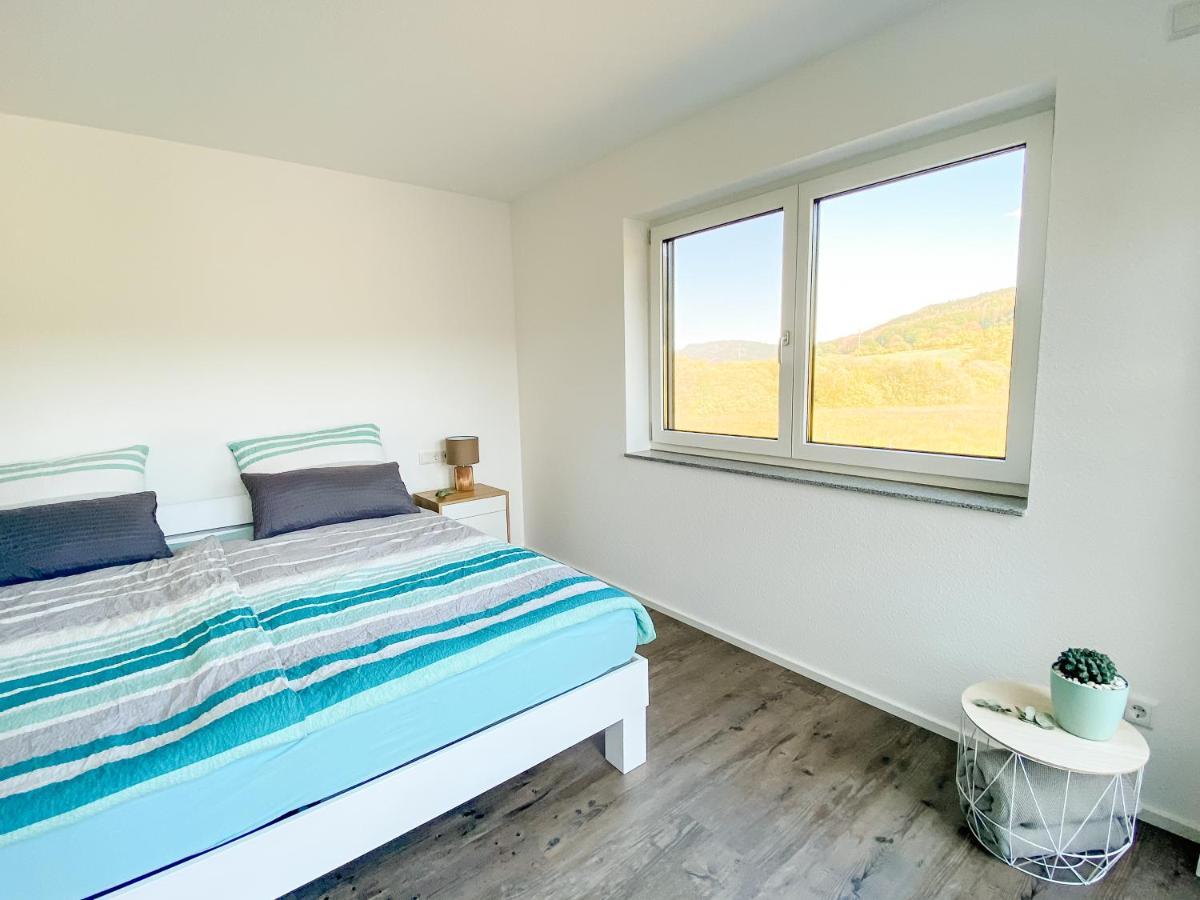 גוטמדינגן Wunderschoene Helle Wohnung Mit Grosser Dachterrasse מראה חיצוני תמונה