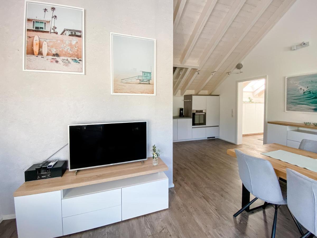 גוטמדינגן Wunderschoene Helle Wohnung Mit Grosser Dachterrasse מראה חיצוני תמונה