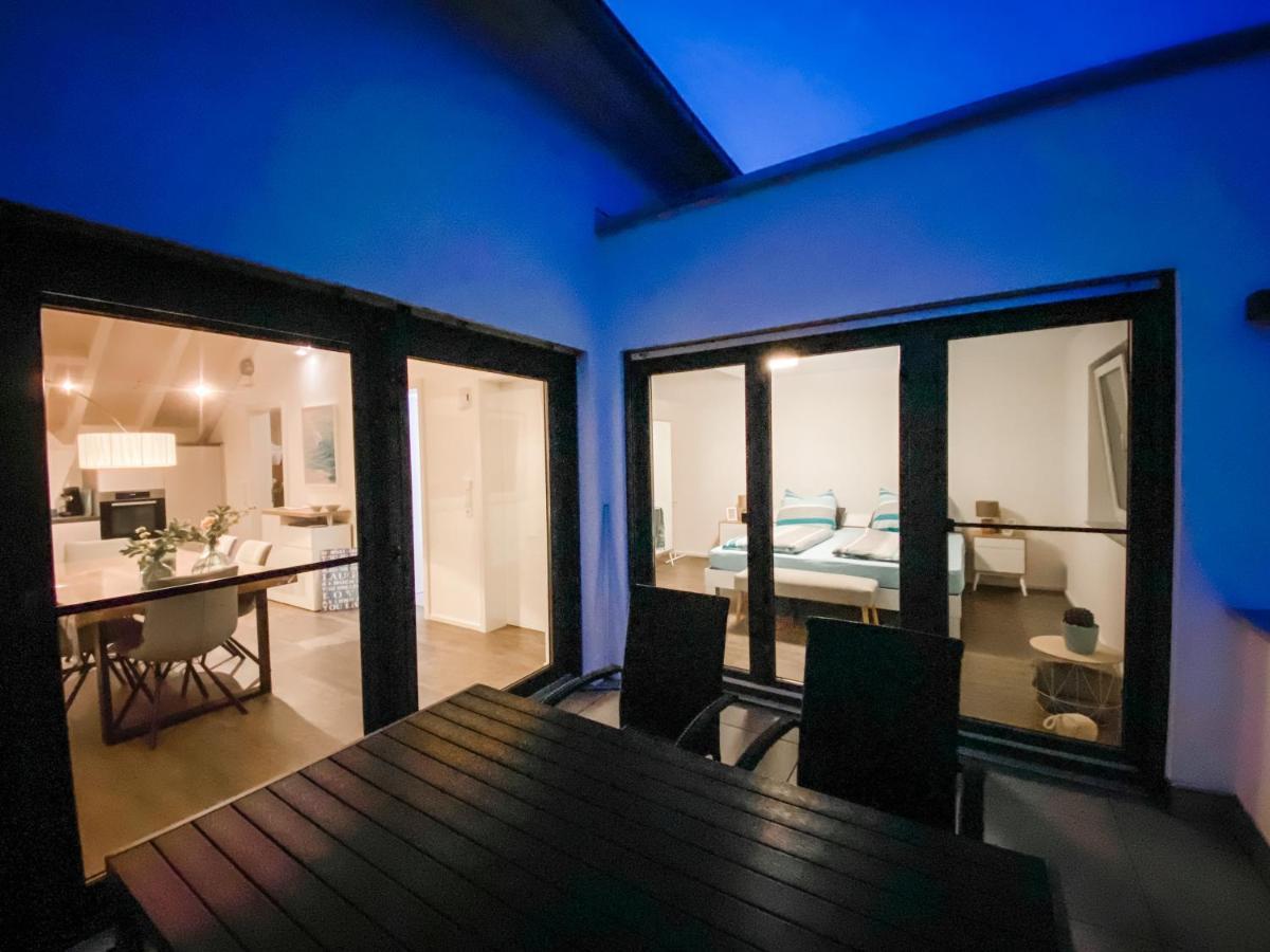 גוטמדינגן Wunderschoene Helle Wohnung Mit Grosser Dachterrasse מראה חיצוני תמונה